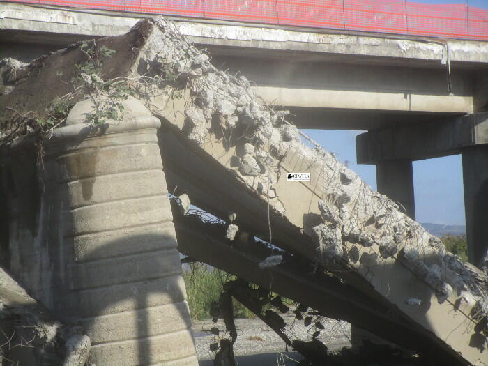 Il ponte Allaro è stato demolito