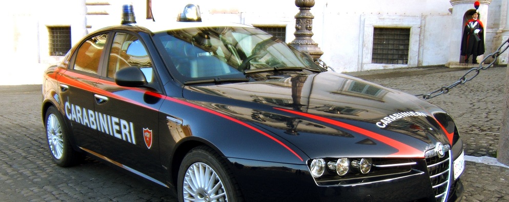 Alfa-Romeo159-Carabinieri-di-Roma evidenza