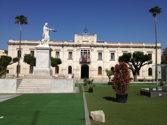 Reggio Calabria: palazzo San Giorgio sede del Comune