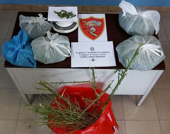 Foto Ansa - La droga scoperta e sequestrata dai carabinieri a Reggio Calabria.