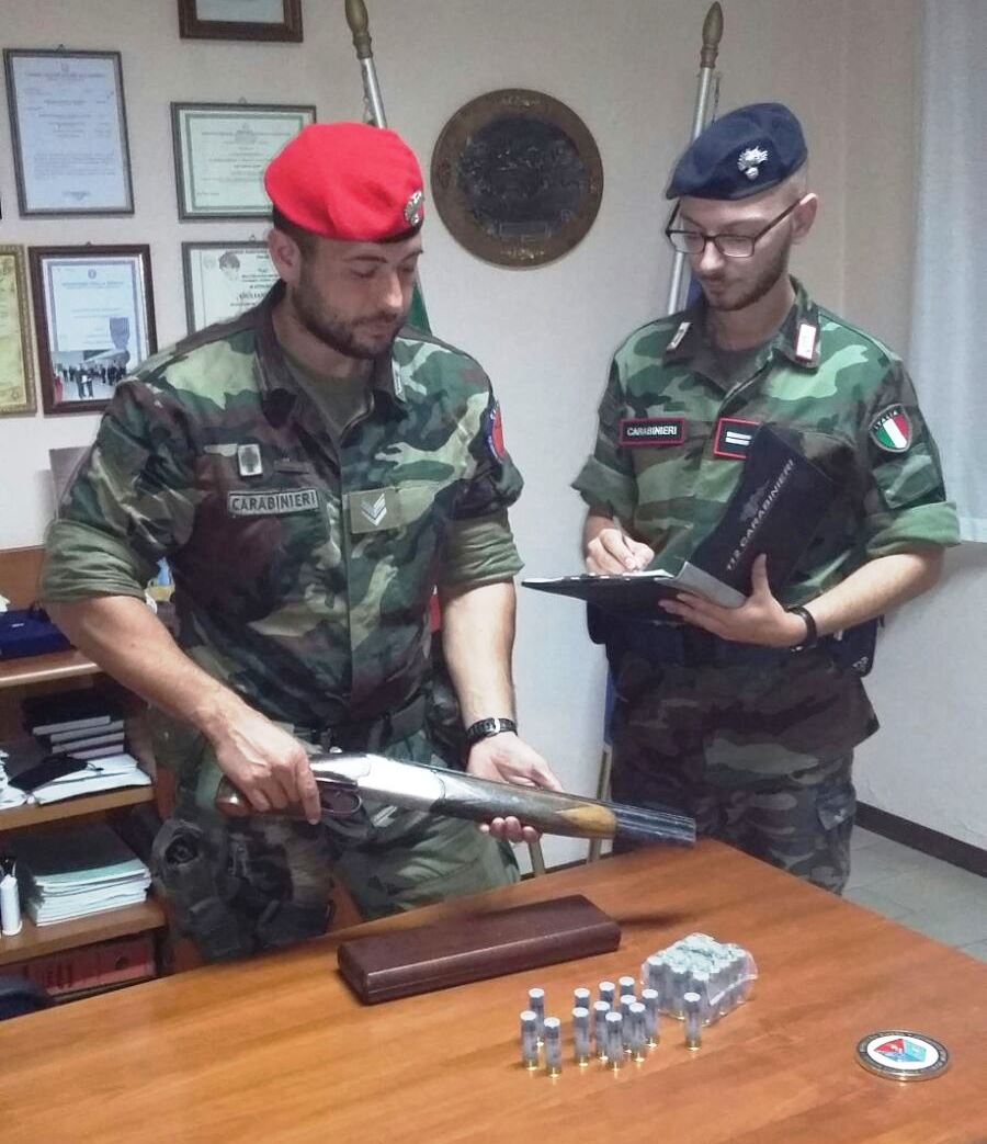 cacciatori-con-fucile carabinieri armi