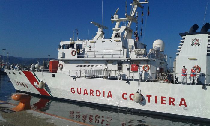 Dalla nave Corsi sbarcati 254 migranti