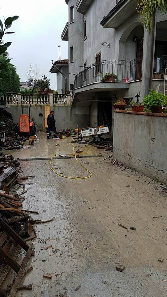 Comune di Bianco - zona residenziale inondata in seguito all'esondazione del torrente Vena