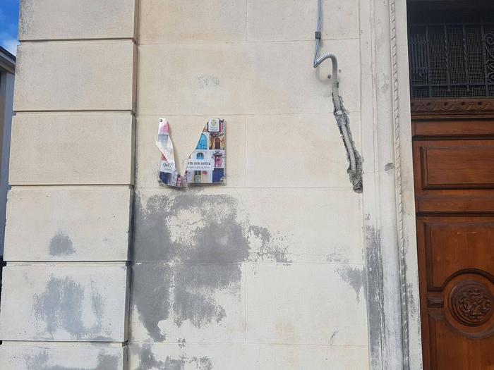 Foto Ansa  - Ignoti distruggono targa contro 'ndrangheta a Cessaniti