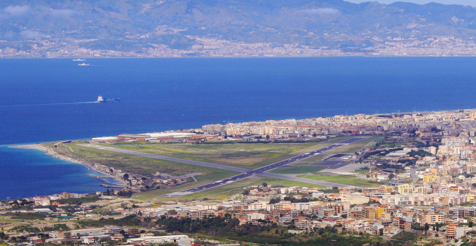 Pista_Aeroporto_Reggio_Calabria