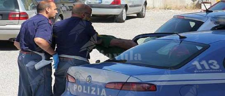 Maxi Blitz Della Polizia Sequestrati 25 Kg Di Cocaina In Una