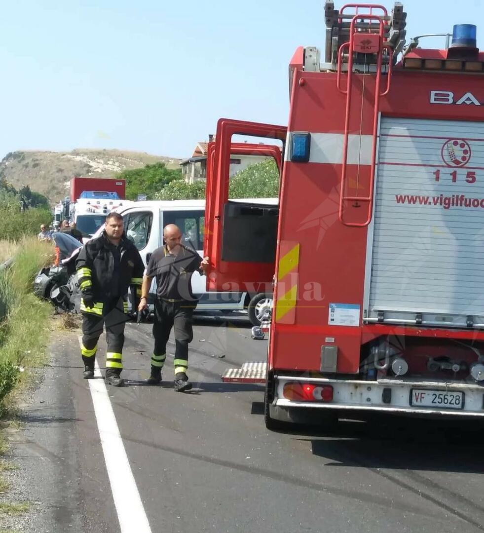 Incidente Mortale A Brancaleone Sulla Statale 106 Ciavula