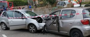 Tremendo Scontro Frontale Tra Due Auto In Calabria - Ciavula