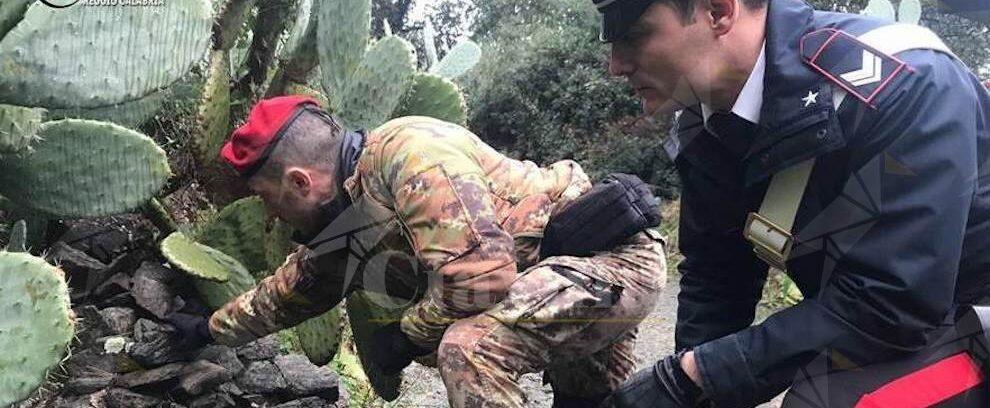 Fucile e cartucce trovati dai carabinieri nella Locride