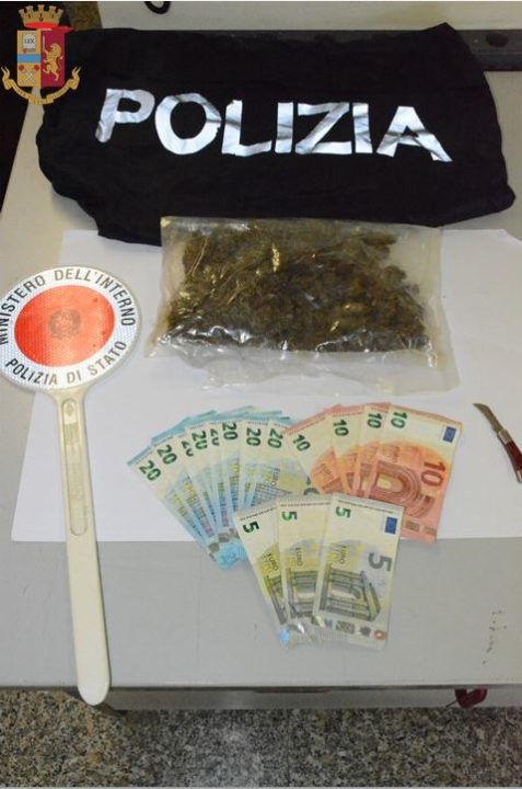 Spaccio Di Droga A Minori, Tre Arresti In Calabria - Ciavula