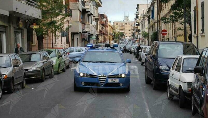 Villa San Giovanni: Tenta di rapinare un supermercato e aggredisce i dipendenti, arrestato