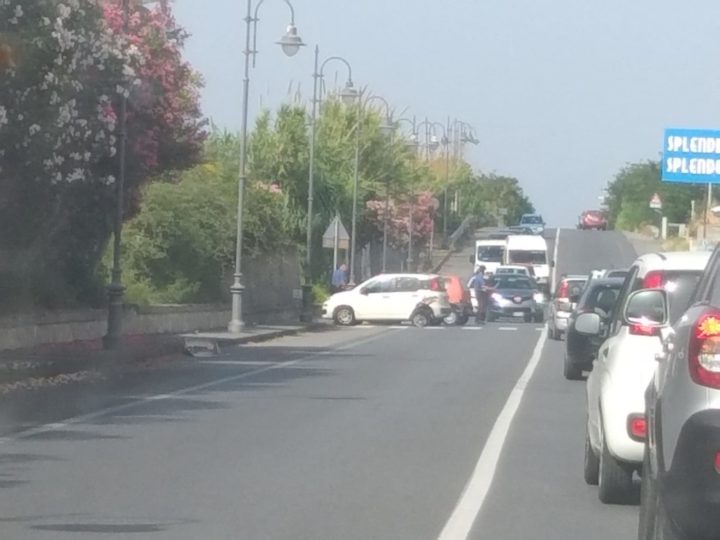 Incidente Stradale A Caulonia Marina Sulla Statale 106 - Ciavula