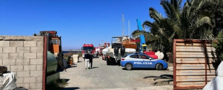 Incendio Al Porto Di Reggio Calabria, Distrutta Una Barca - Ciavula