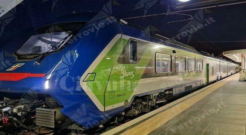 Decine di passeggeri bloccati alla stazione di Paola a causa di un guasto alla linea ferroviaria