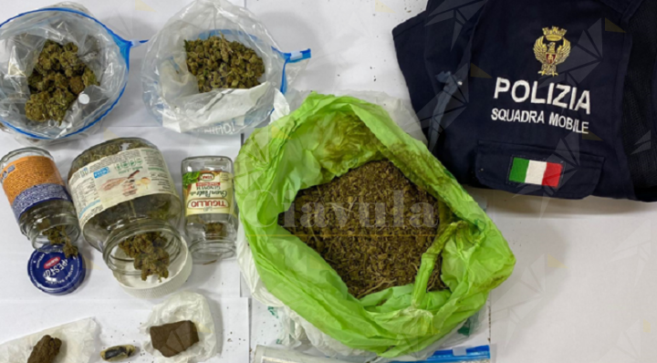 Calabria: Trovato In Possesso Di Hashish E Marijuana, Arrestato - Ciavula