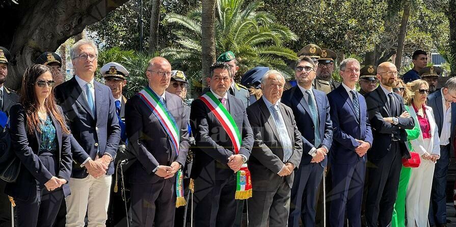 Reggio Calabria celebra la Festa della Repubblica, Versace e Brunetti: “Festa di tutti gli italiani, che ci richiama ai valori supremi della Carta costituzionale”