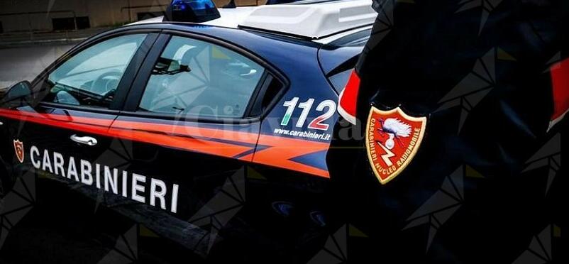 Chiudeva a chiave la compagna in casa: un arresto per sequestro di persona a Roccella Jonica