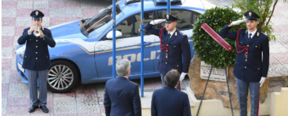 Crotone, la Polizia di Stato commemora i defunti