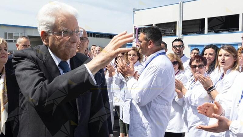 Mattarella in Calabria: “Il lavoro non è una merce ma un diritto da tutelare”