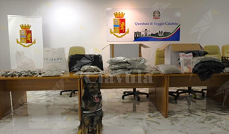 Trovati 26 kg di marijuana, hashish e cocaina all’interno di un casolare a Reggio, arrestato un uomo