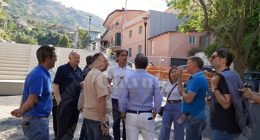 Pronta la nuova piazza di Trunca, sopralluogo del Sindaco Falcomatà prima dell’inaugurazione