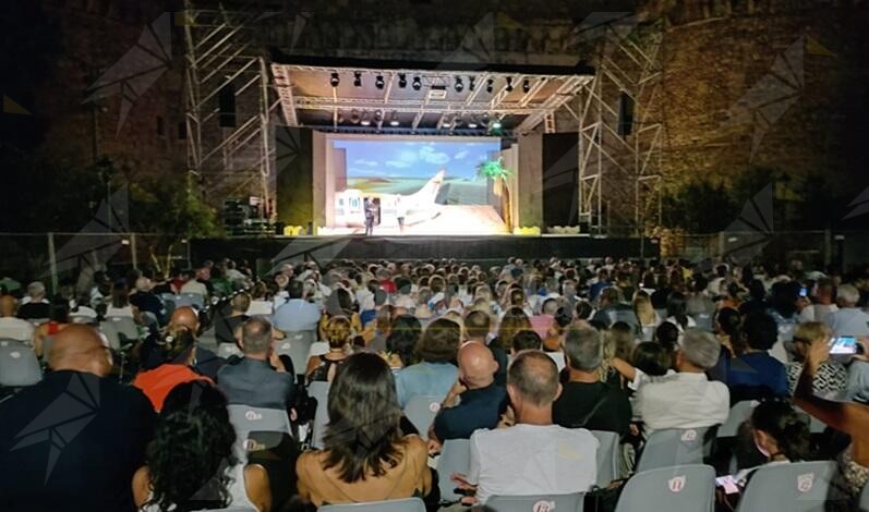 Ancora pienone a Reggio Calabria per il Festival ReC: in scena Biagio Izzo con Officina dell’Arte