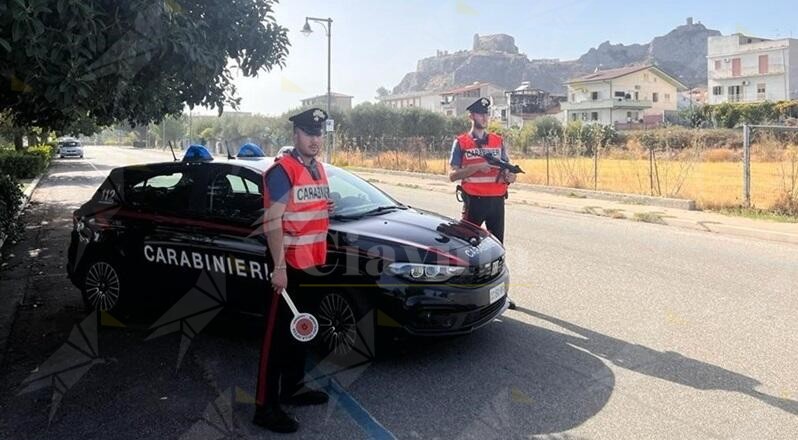 Perquisizioni a Grotteria: arrestato un uomo trovato in possesso di una pistola rubata alla polizia municipale