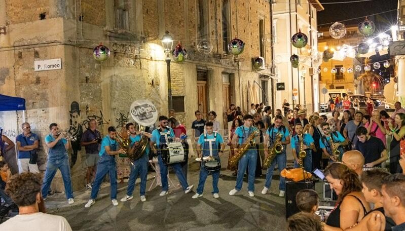 Soddisfazione a Siderno per la prima edizione del festival “Le Notti dei Folli”