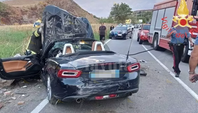 Incidente stradale a Borgia, morto un uomo