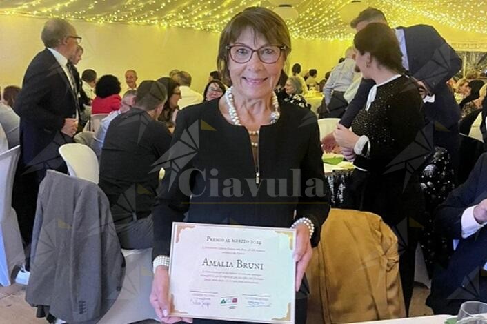 Assegnato ad Amalia Bruni il premio alla carriera dell’Associazione culturale italiana De La Broye