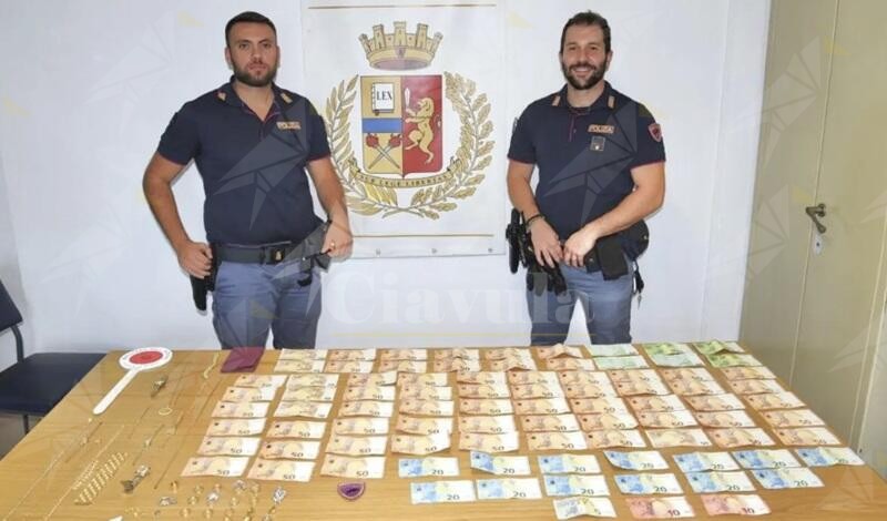 Sorpresi al porto di Villa con la refurtiva: arrestato un uomo, complice in fuga