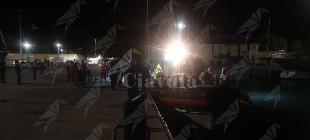 Sbarco di migranti a Roccella Jonica, arrivate 95 persone