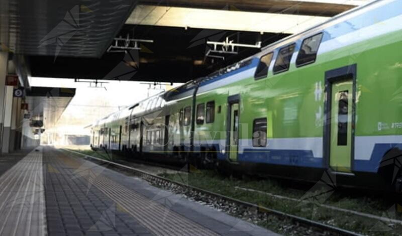 Capotreno presa a schiaffi da passeggero, gli aveva detto di non fumare a bordo