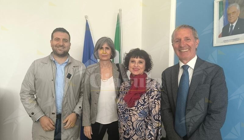 Visita dell’assessore regionale alla pubblica istruzione presso l’Istituto Falcone-Borsellino di Caulonia