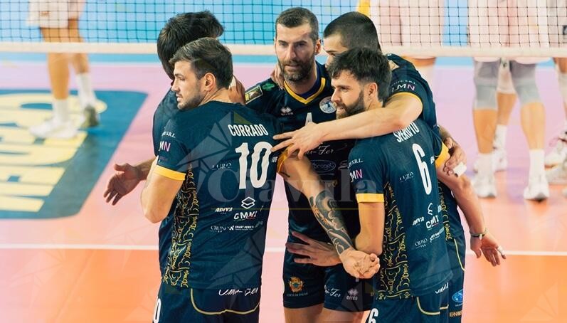 Volley: al Palmi non riesce l’impresa contro la capolista Ravenna. Ennesima sconfitta e cambio di guida tecnica