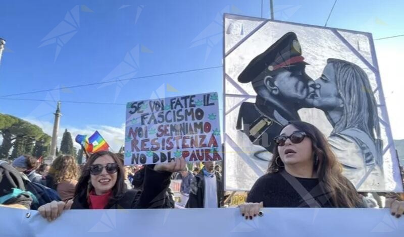 Corteo a Roma per manifestare contro il Ddl sicurezza: “Siamo in 100mila”