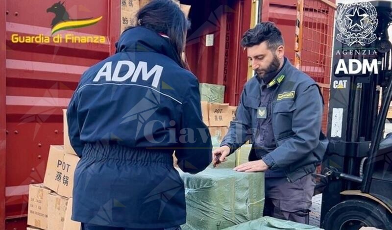 Sequestrati a Gioia Tauro una tonnellata di botti illegali