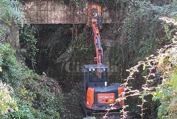 Avviati i lavori per la manutenzione straordinaria dei fossi e dei valloni a Cittanova