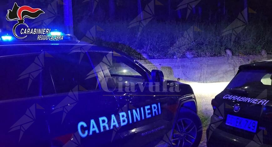 11 auto bruciate a Marina di Gioiosa, convalidato il fermo del presunto piromane