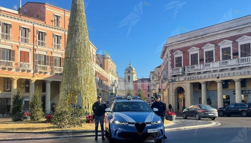 Aggredirono e accoltellarono un uomo a Natale, arrestati 4 uomini per tentato omicidio