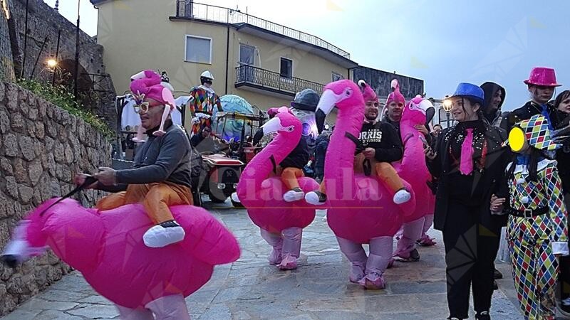 Divertimento e partecipazione a Placanica con il “Carnival Caulonia 2025”